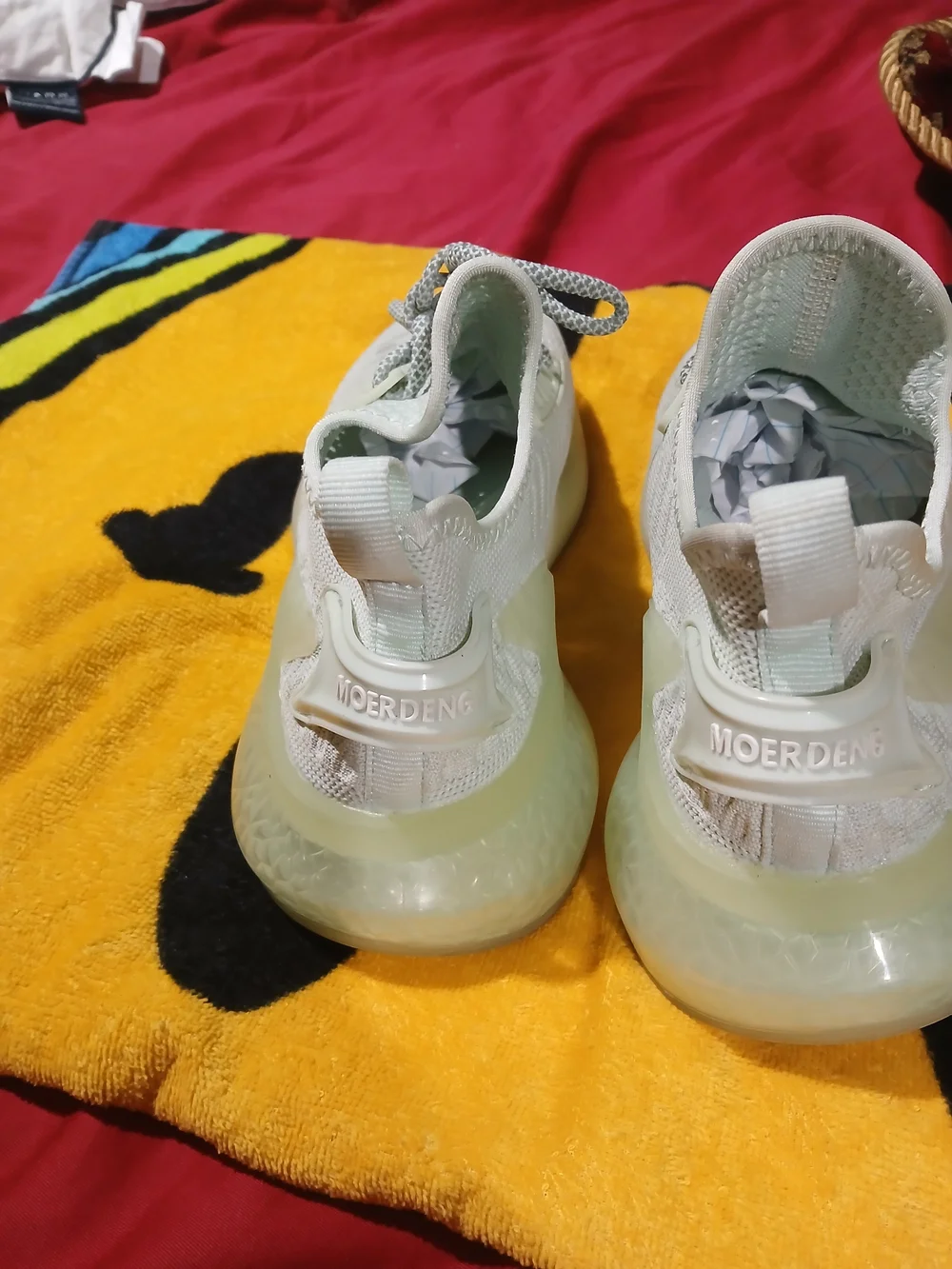 Men's Breathable Knit Athletic Sneakers in Light Mint